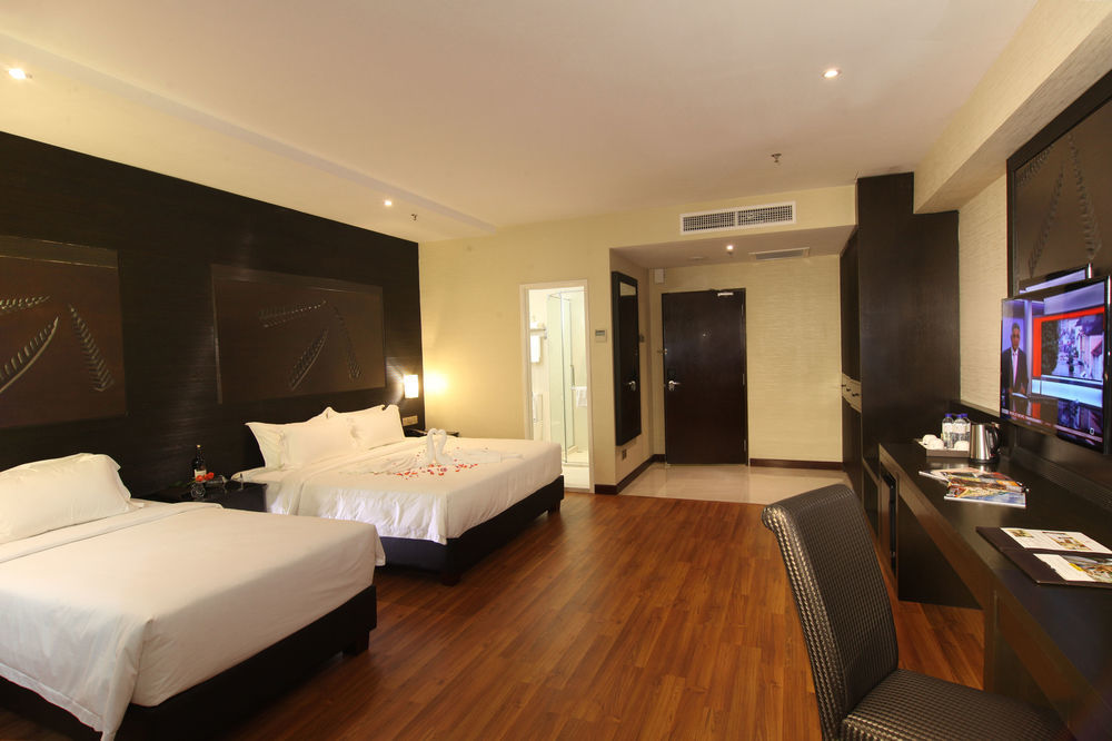 Vouk Hotel Suites, Penang George Town Extérieur photo